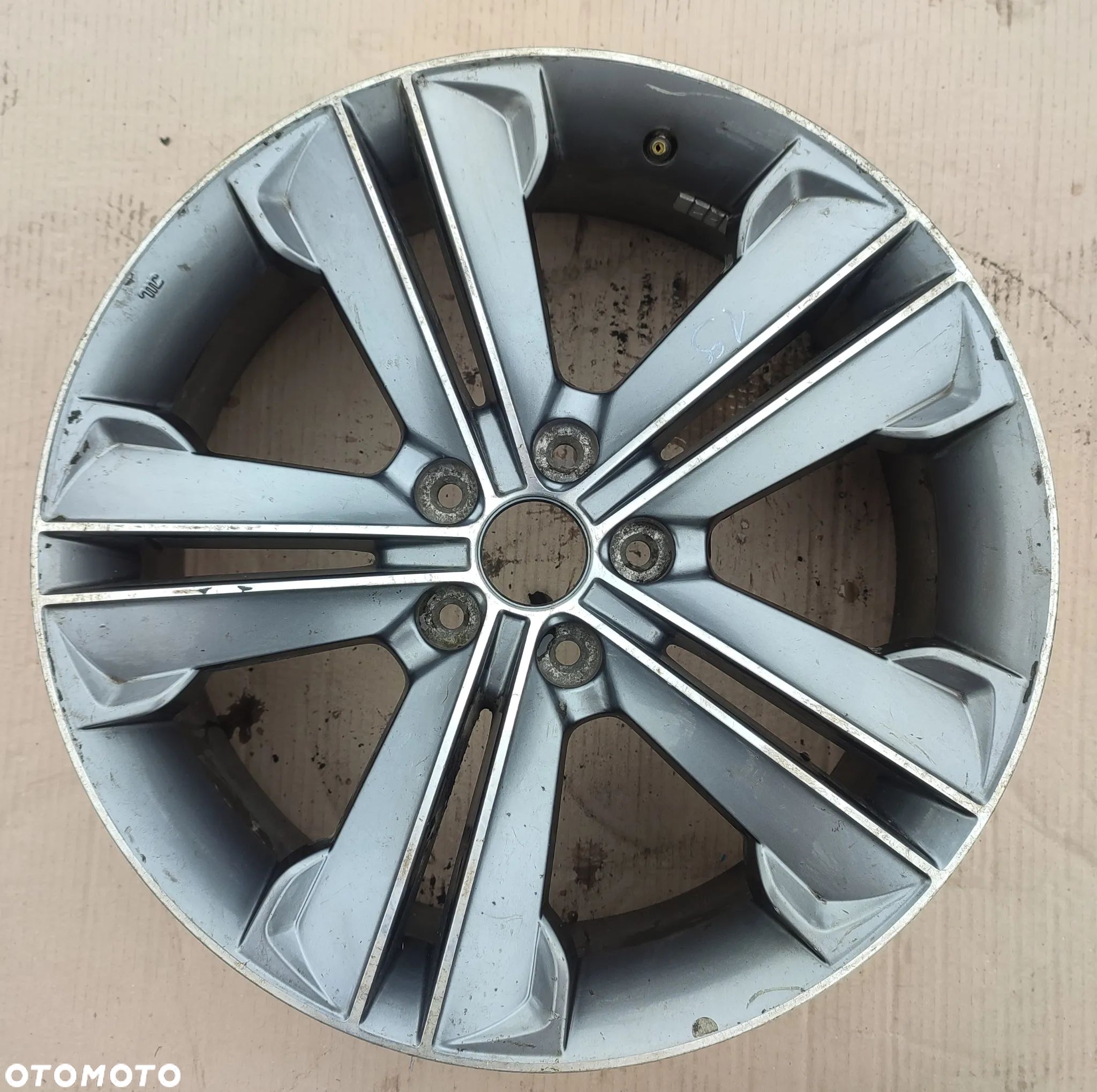 Felga aluminiowa Hyundai 19 cali 5x114.3 7.5Jx19 ET49.5 52910-B8190 - 1