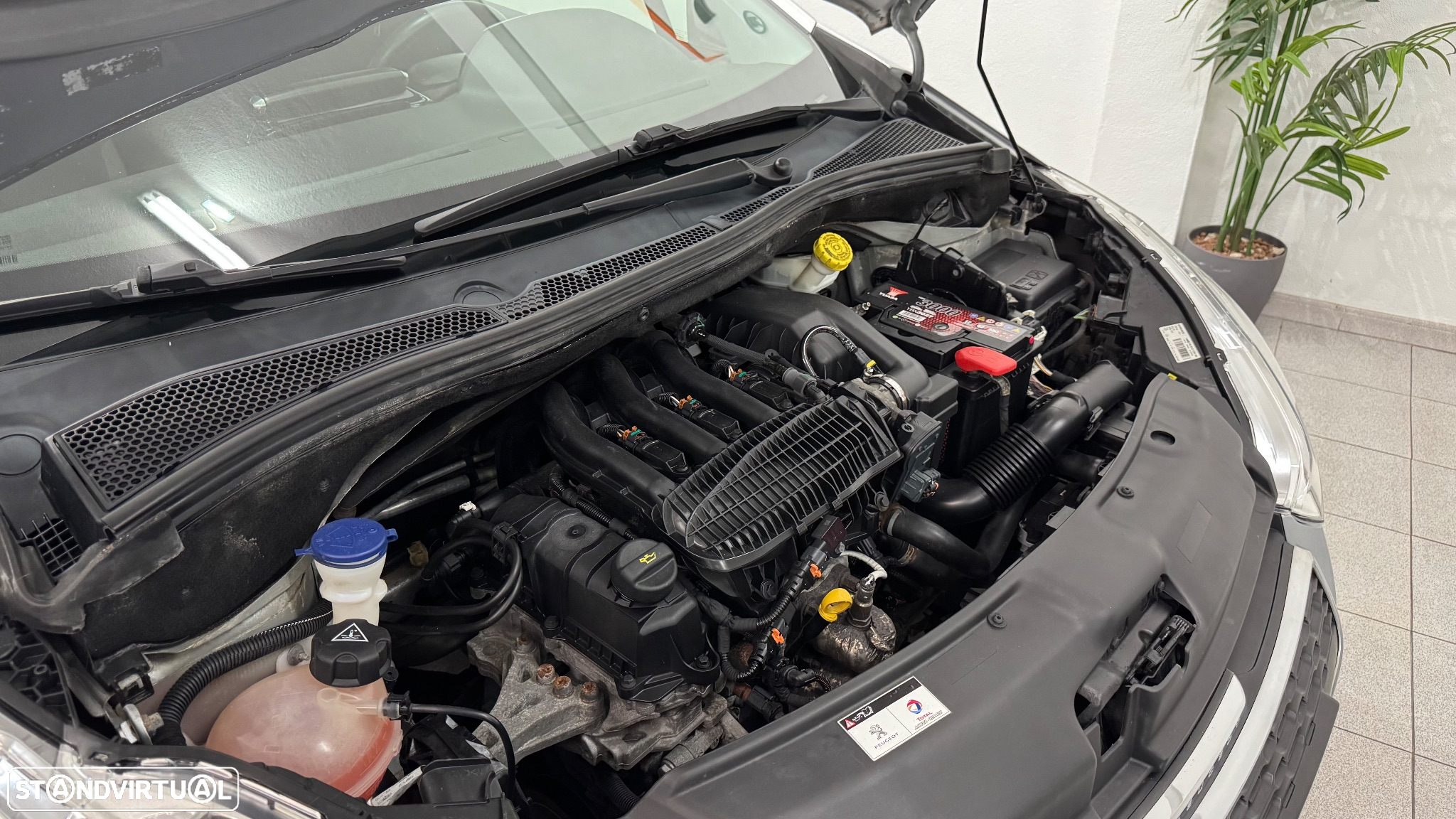 Peugeot 208 1.2 VTi Allure - 34