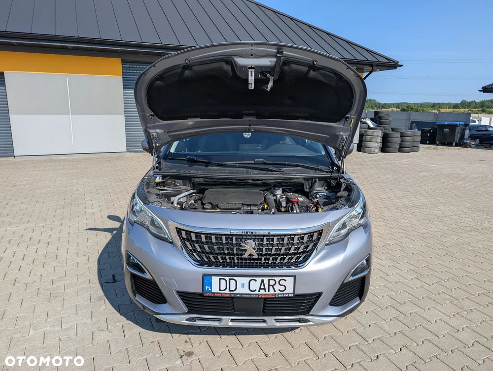 Peugeot 3008 PureTech 130 Stop & Start GPF Allure - 19