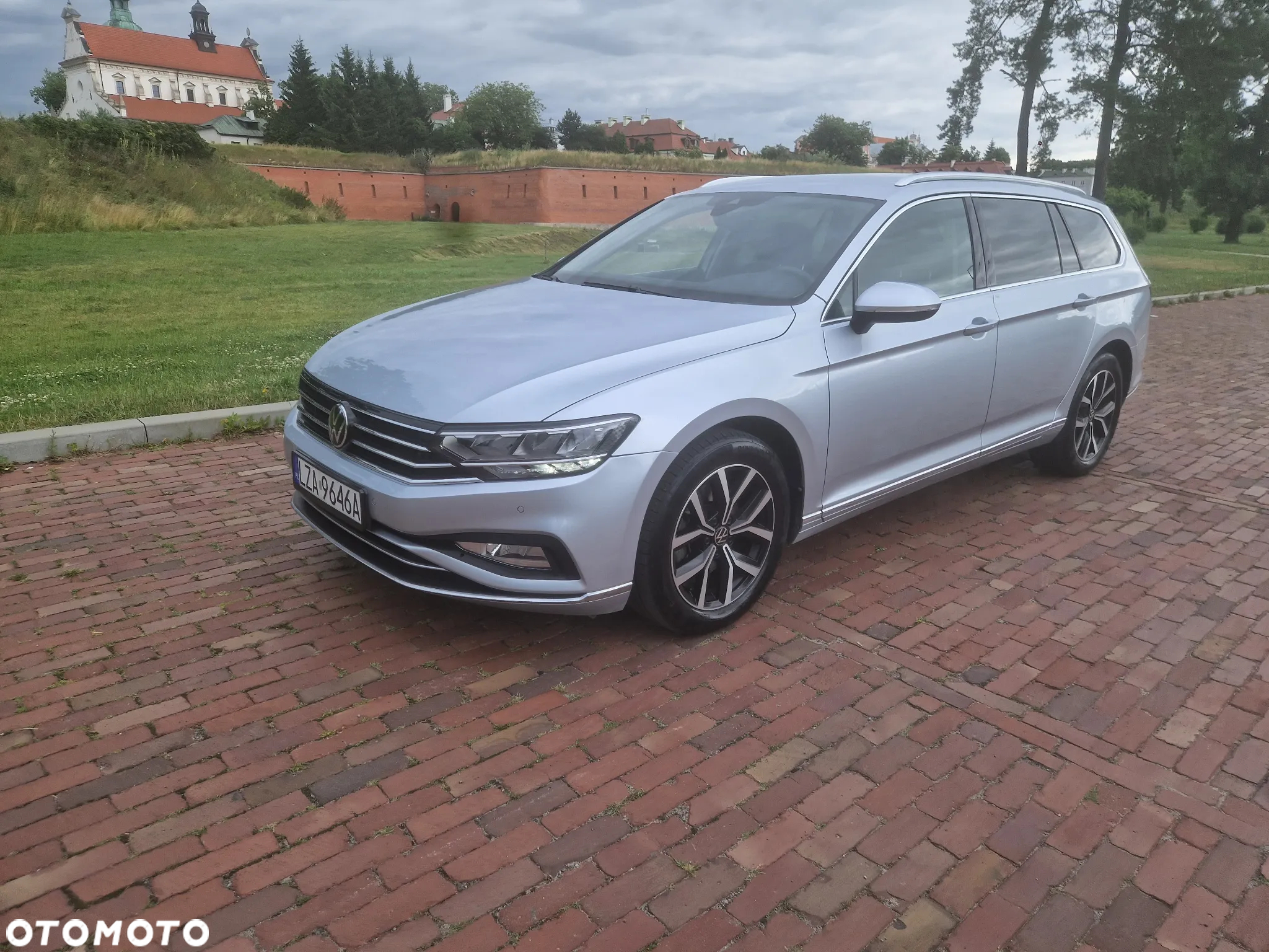 Volkswagen Passat 2.0 TDI 4Mot Elegance DSG - 11