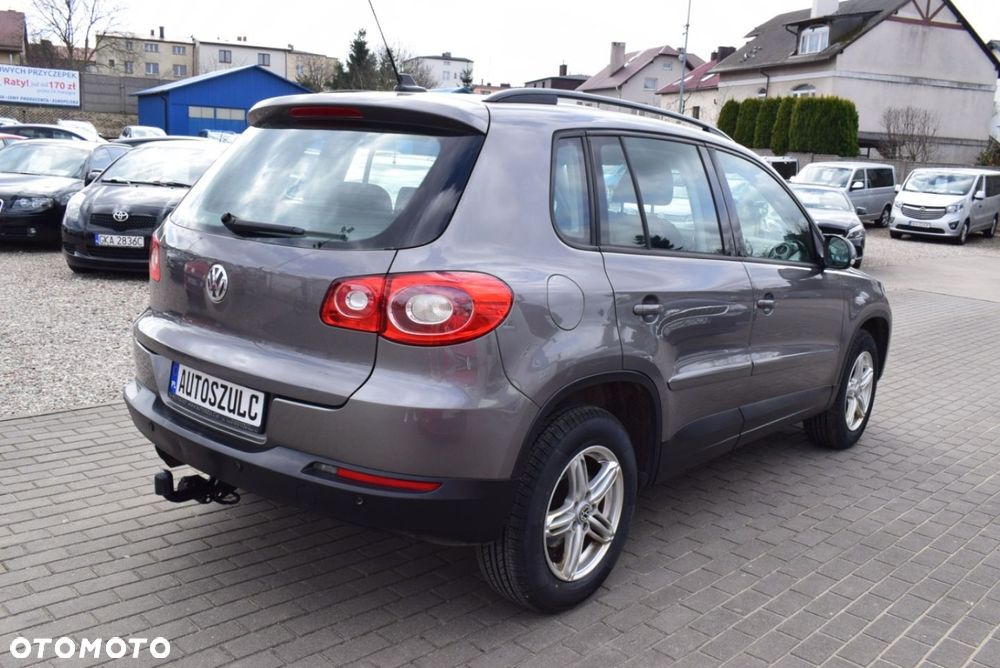 Volkswagen Tiguan - 9