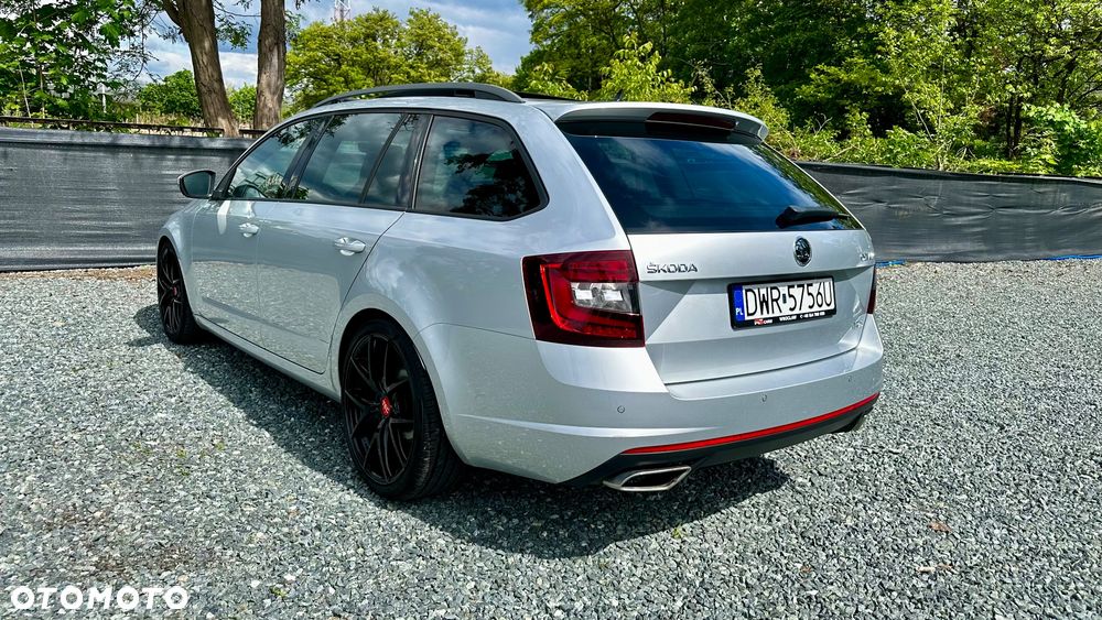 Skoda Octavia 2.0 TDI DSG RS - 4