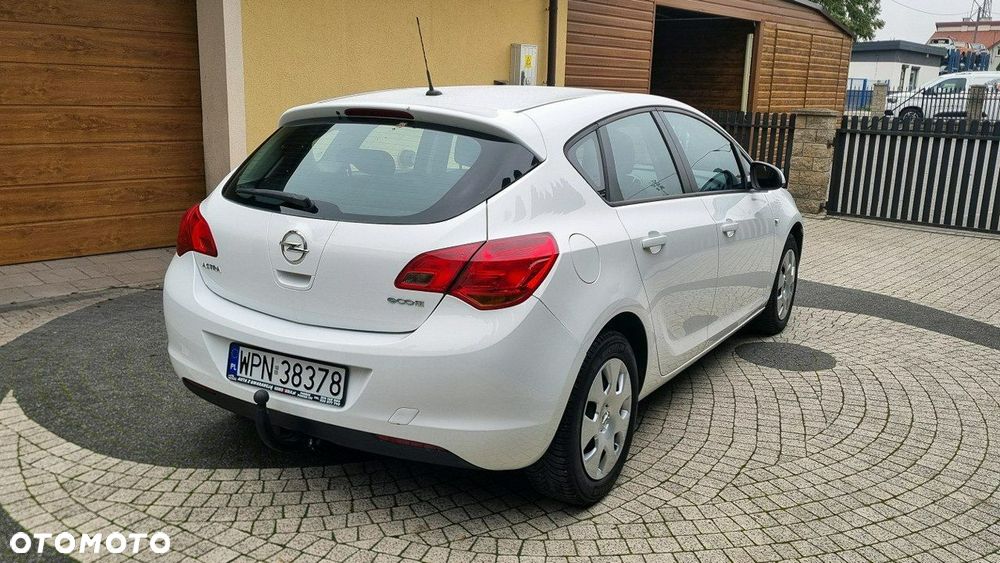 Opel Astra - 3