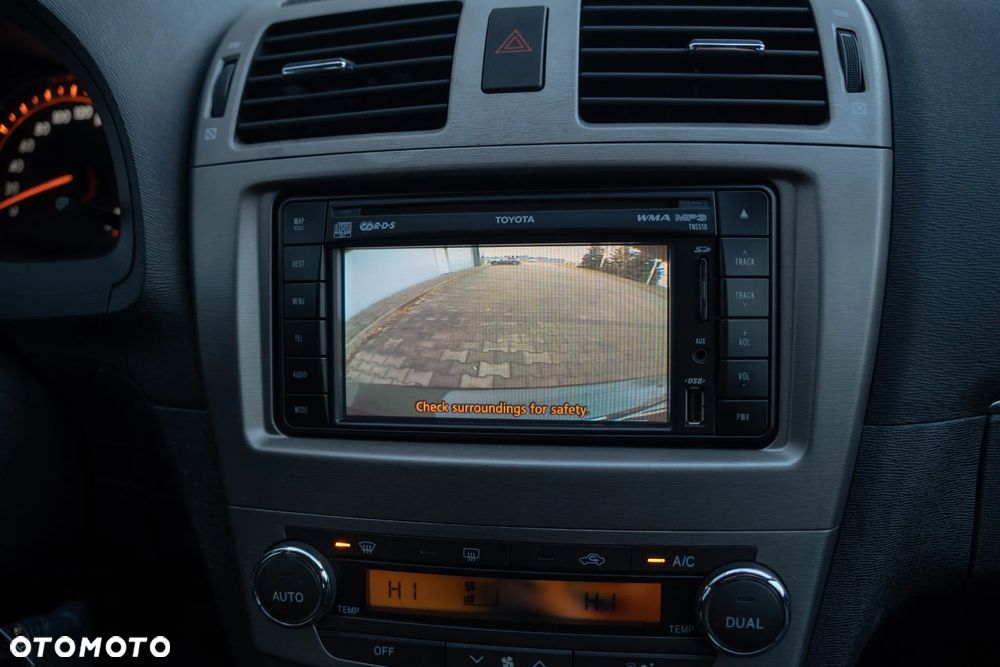 Toyota Avensis 1.8 Multidrive Business Edition - 22