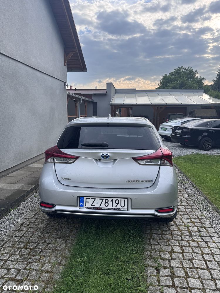 Toyota Auris Hybrid 135 Comfort - 4