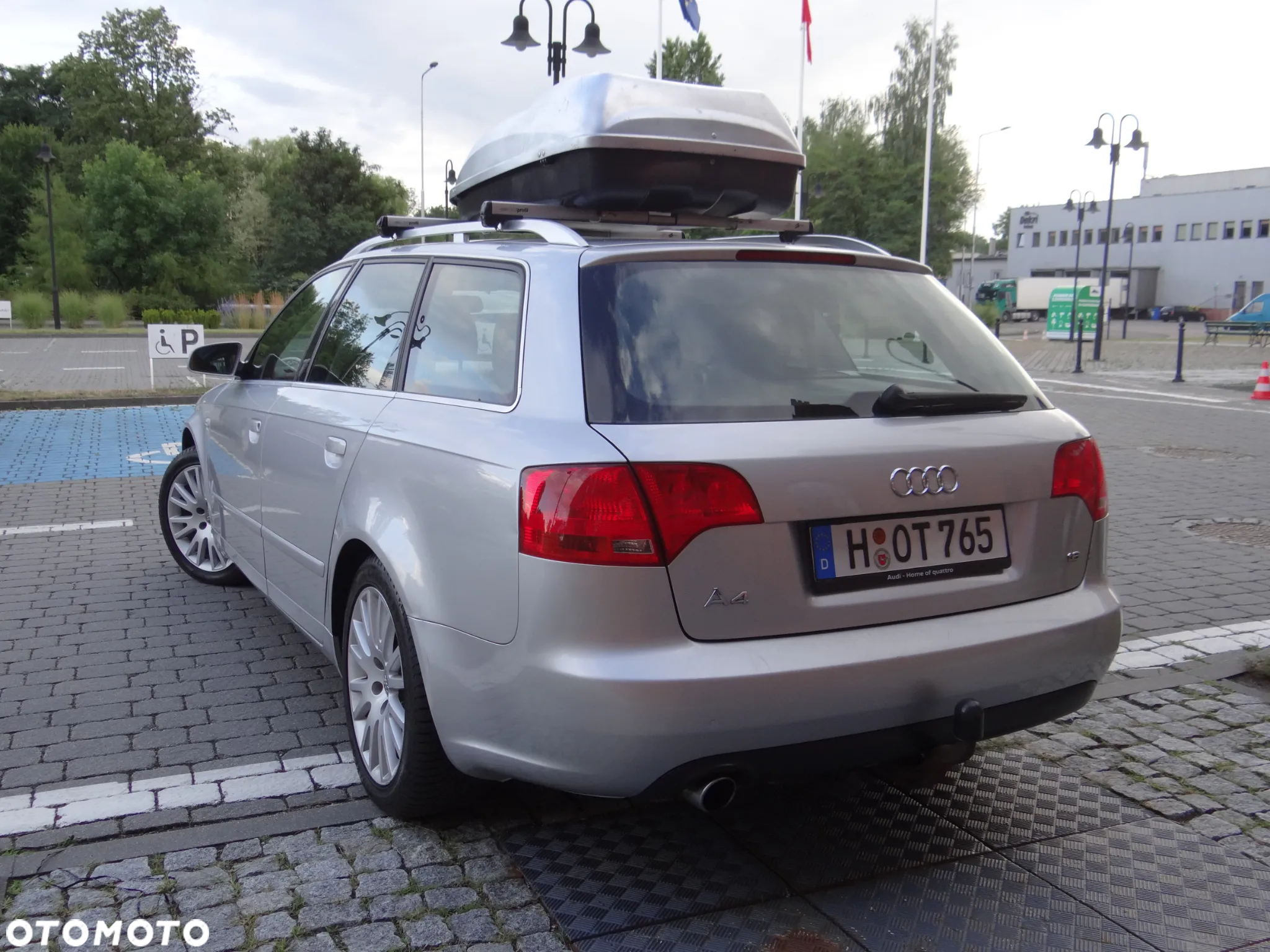 Audi A4 1.6 - 4