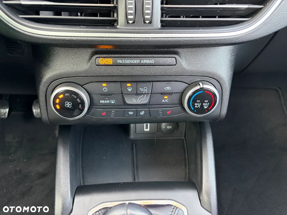 Ford Focus 1.0 EcoBoost Trend Edition - 18