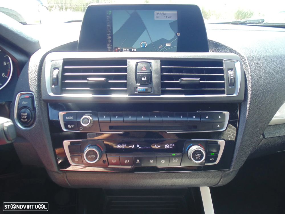 BMW 116 d Line Urban Auto - 27