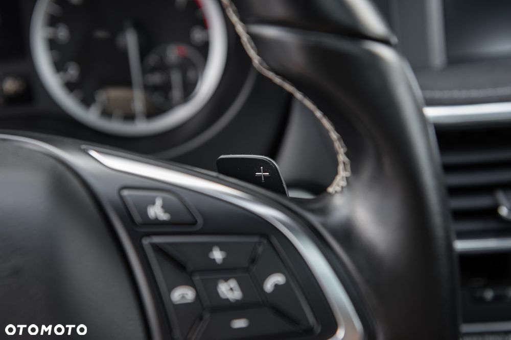 Infiniti Q30 2.0t DCT AWD Sport City Black - 19