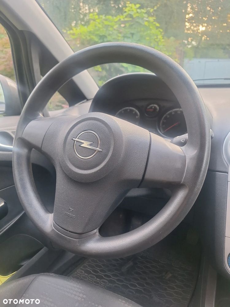 Opel Corsa - 4