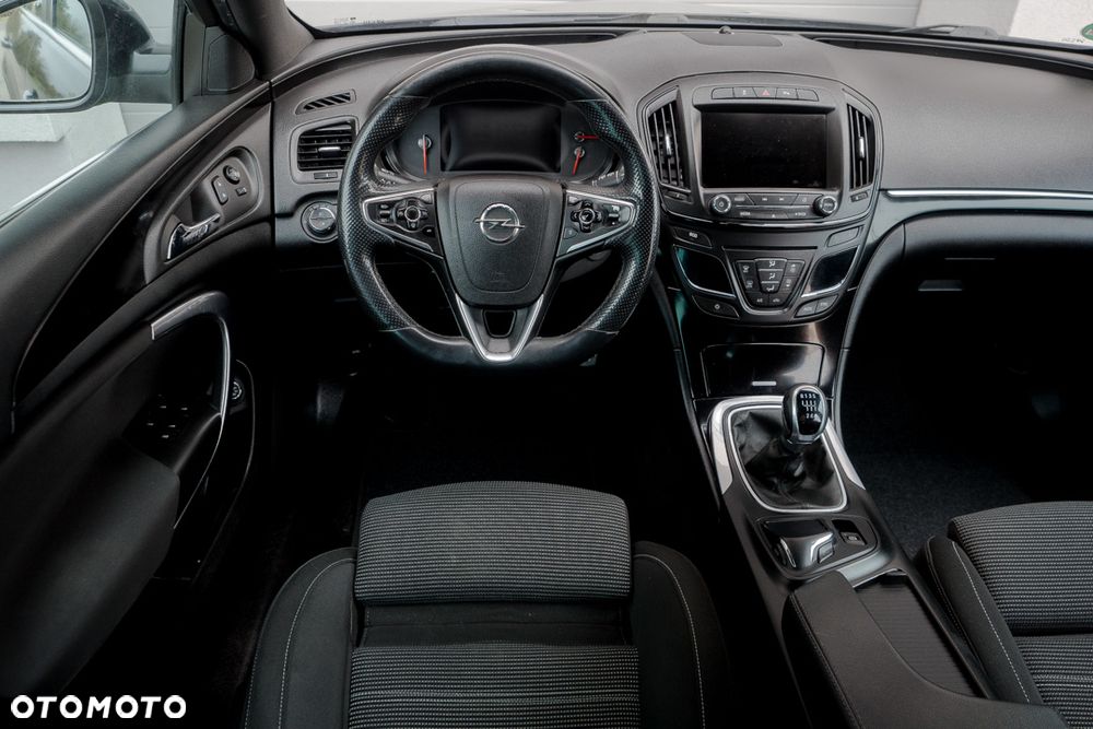 Opel Insignia 1.6 T Cosmo S&S - 34