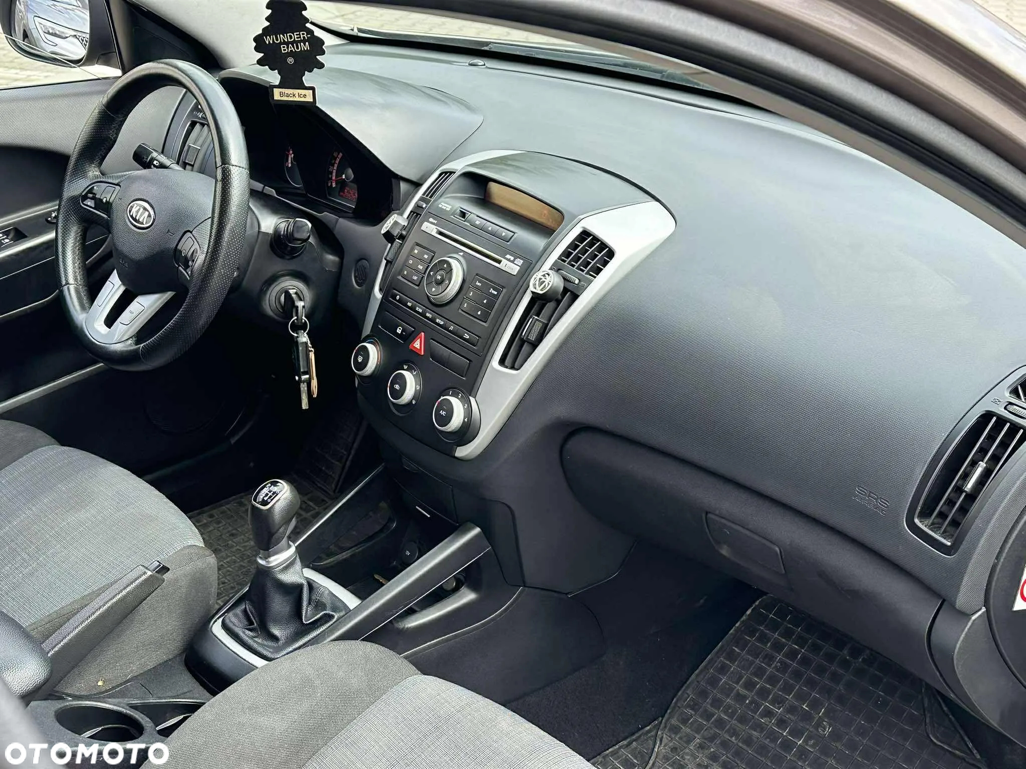 Kia Ceed - 6