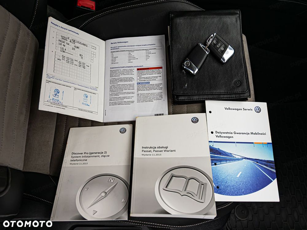 Volkswagen Passat - 32