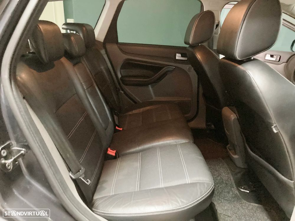 Ford Focus SW 1.6 TDCi Titanium - 11