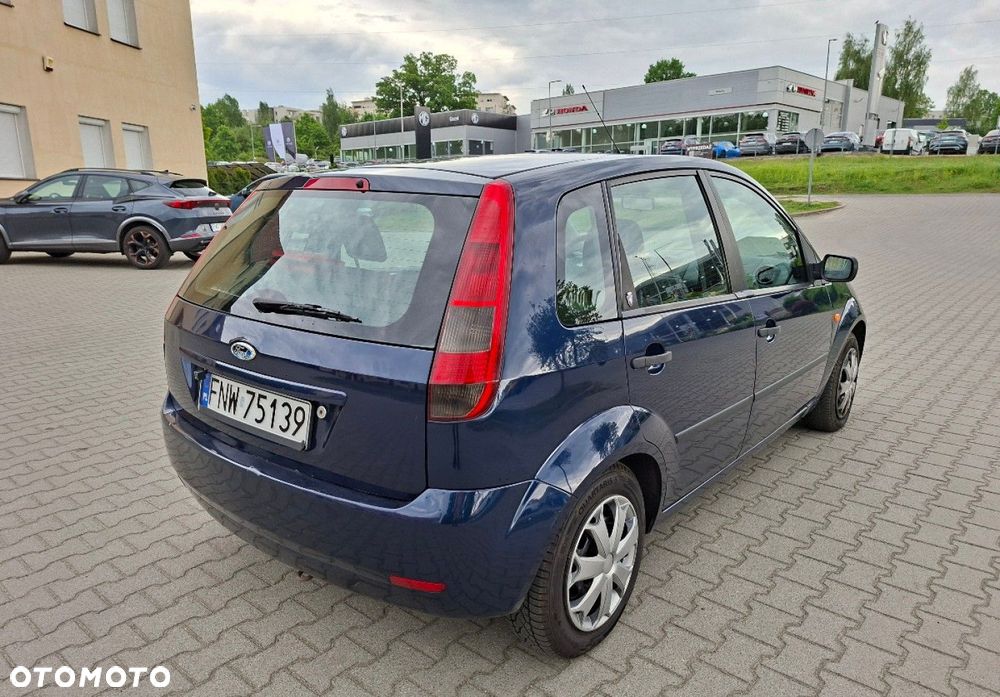 Ford Fiesta - 8