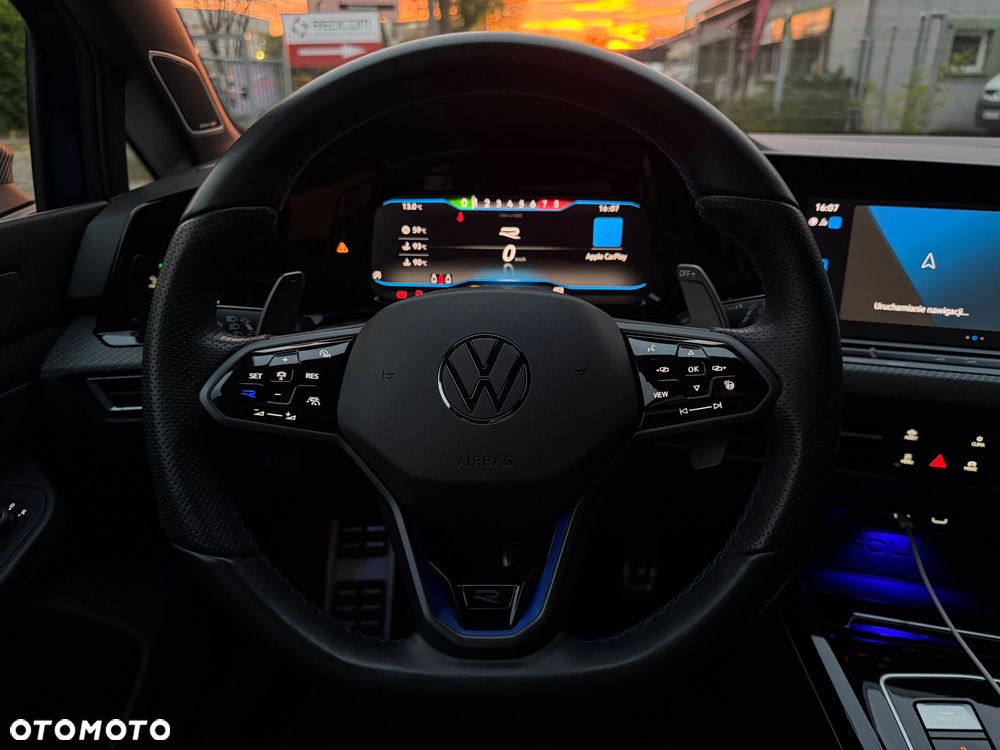 Volkswagen Golf - 17