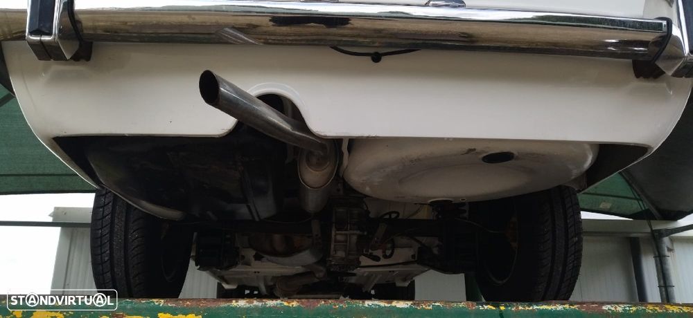 Alfa Romeo 2000 - 22