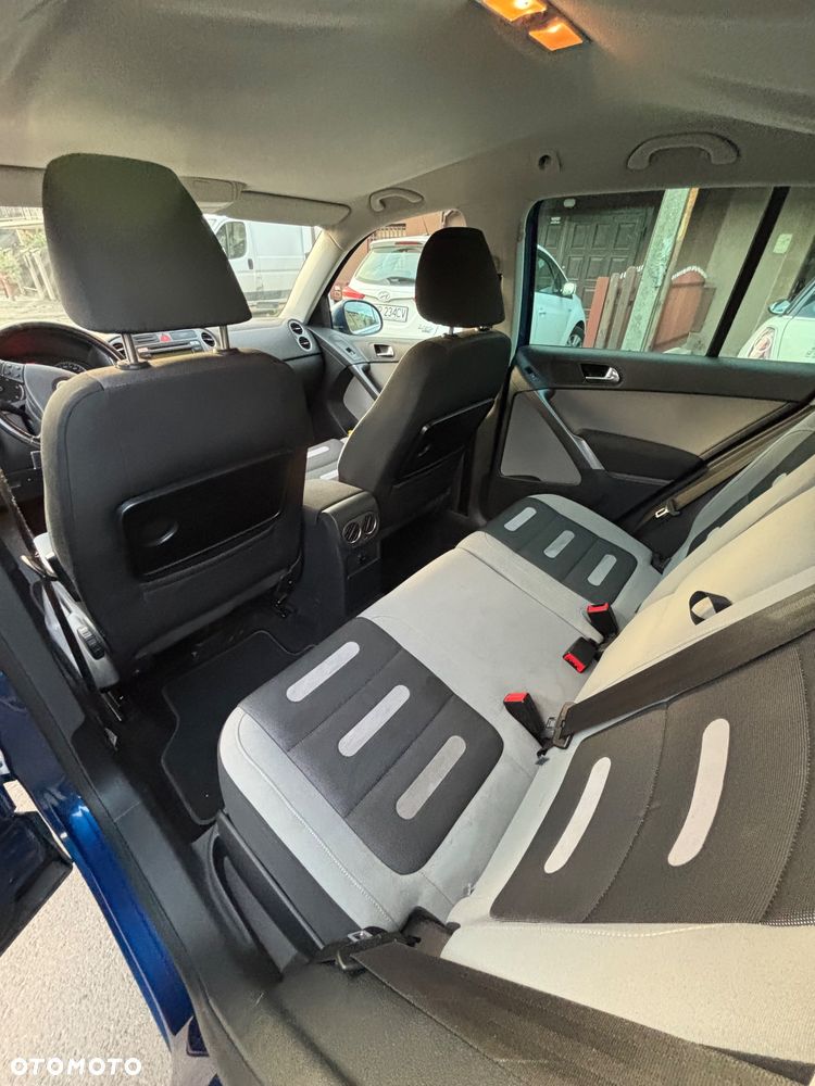 Volkswagen Tiguan - 8