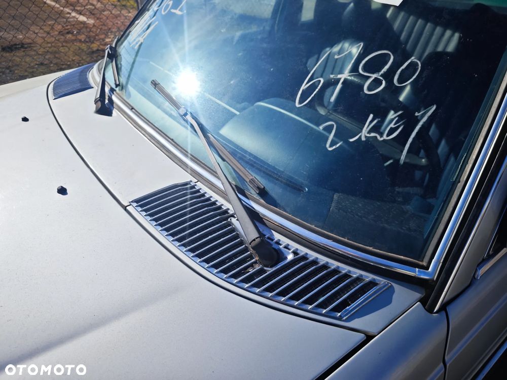 Mercedes-Benz W123 - 17