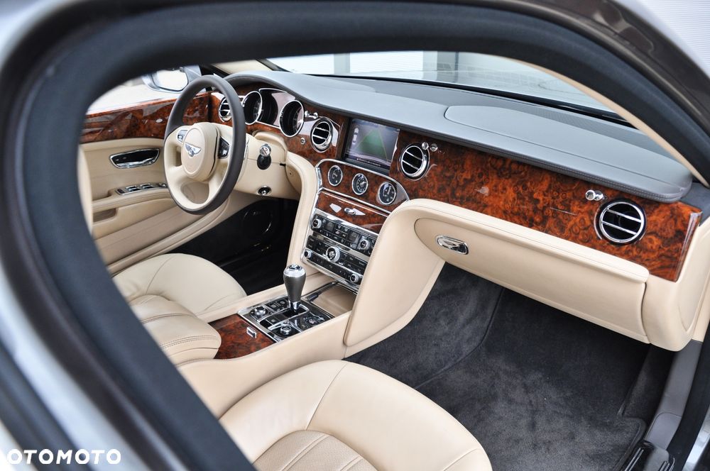 Bentley Mulsanne - 26