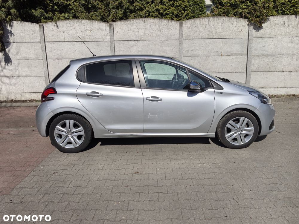 Peugeot 208 82 PureTech Style - 5