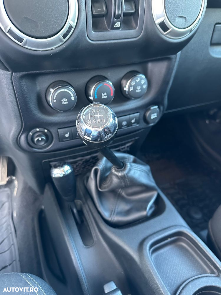 Jeep Wrangler - 29
