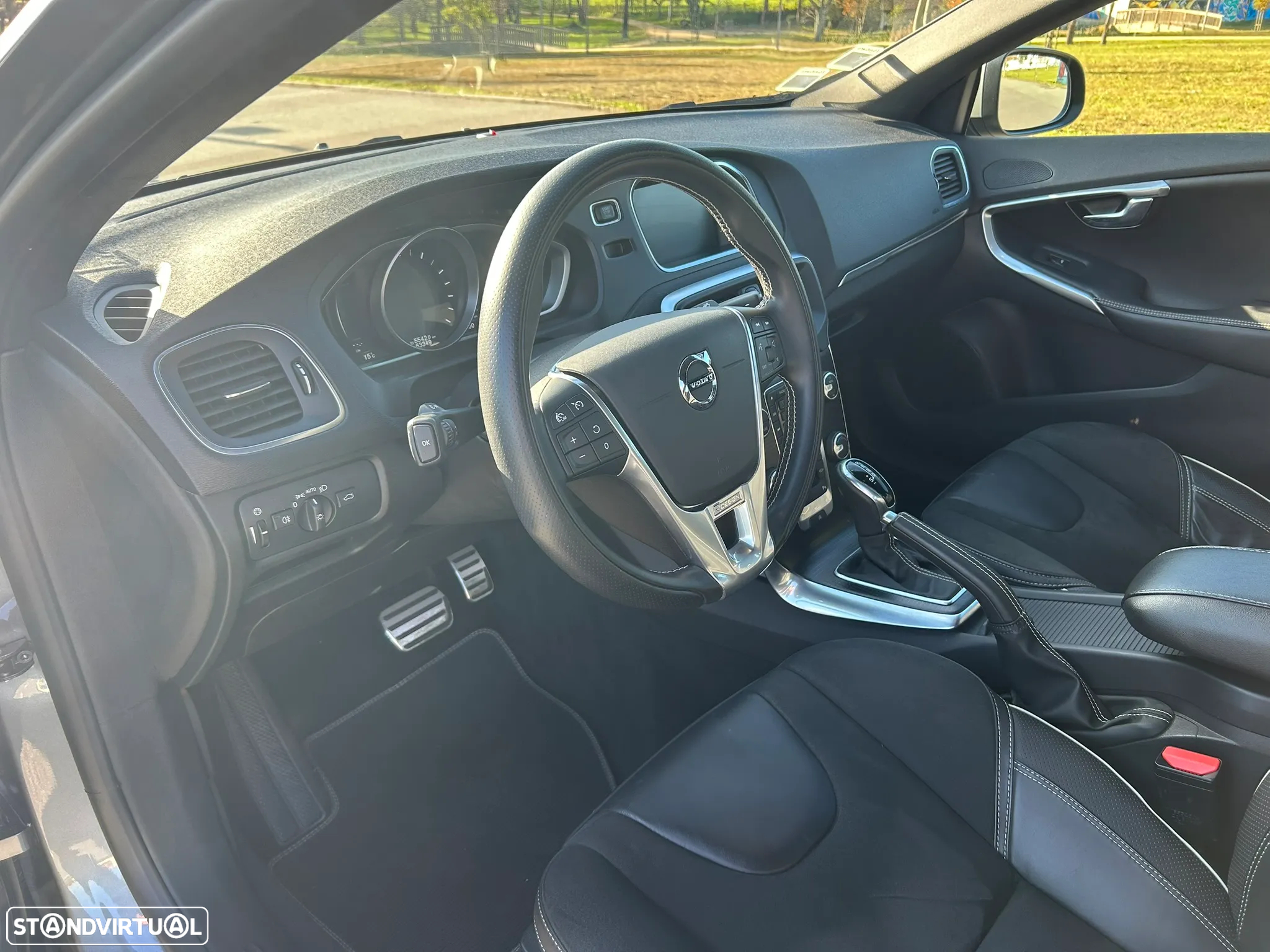 Volvo V40 1.5 T3 Sport Edition R Geartronic - 8