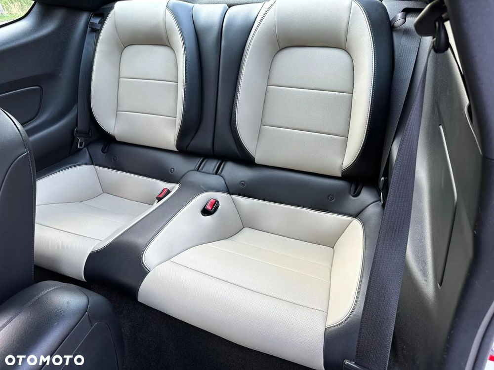 Ford Mustang 5.0 V8 GT - 25