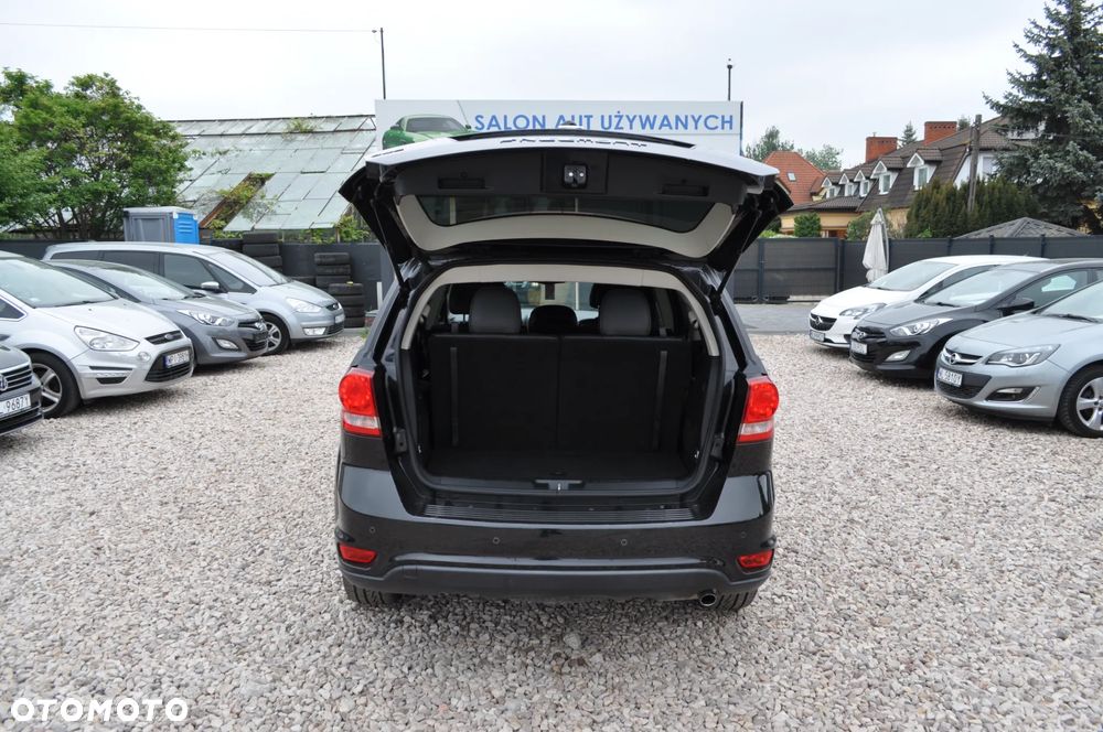 Fiat Freemont 2.0 Multijet Lounge AWD - 37