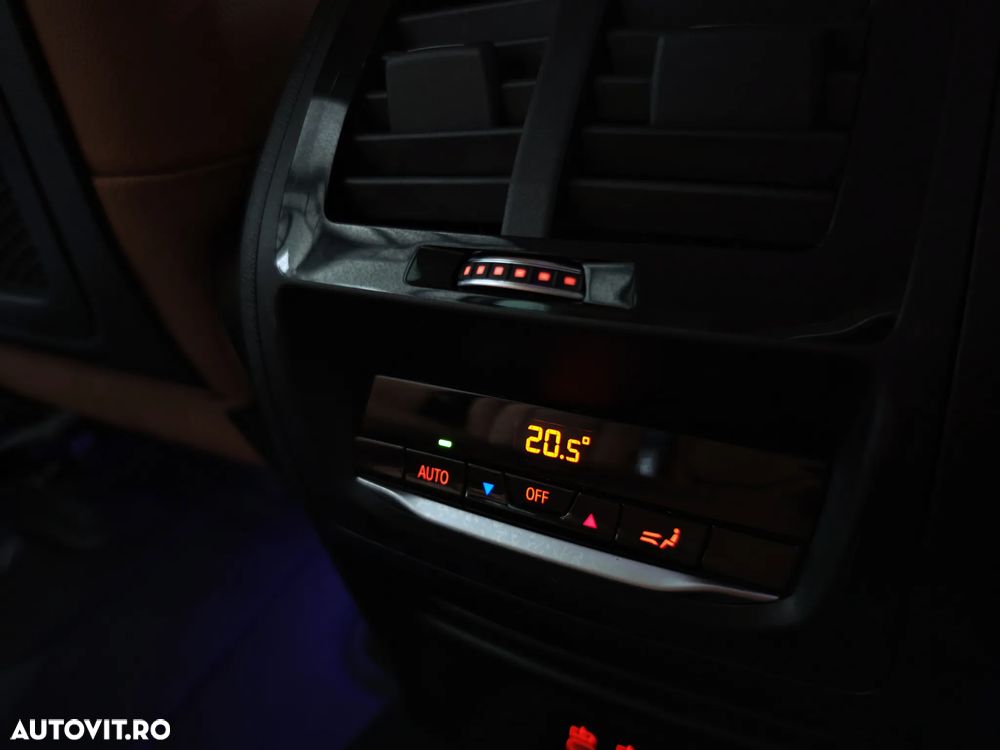 BMW X3 xDrive30e AT PHEV - 27