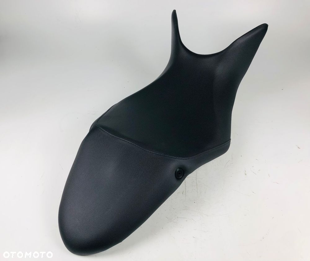 Triumph Speed Triple 1050 11-14 siedzenie kanapa fotel - 3