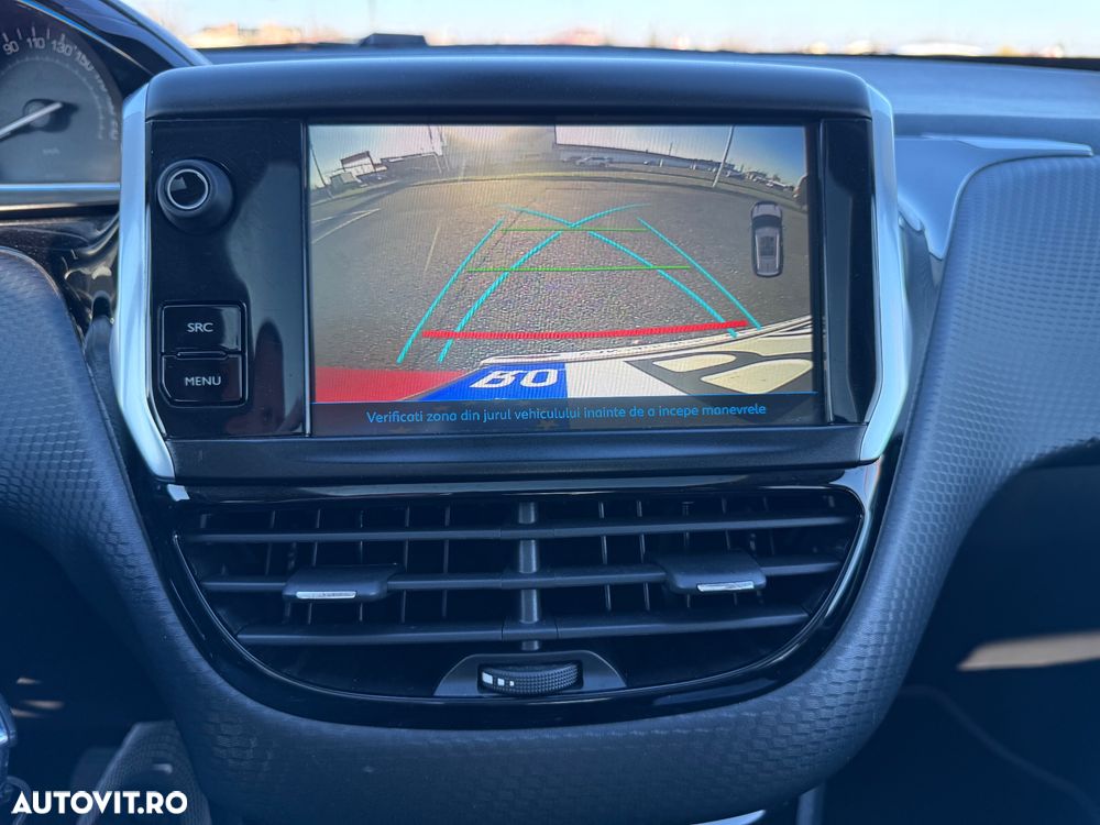 Peugeot 2008 PureTech 110 Stop&Start EAT6 Allure - 25