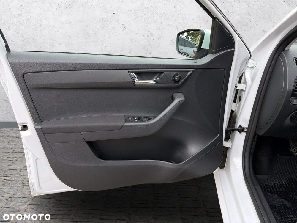 Skoda Fabia 1.0 TSI Ambition - 10