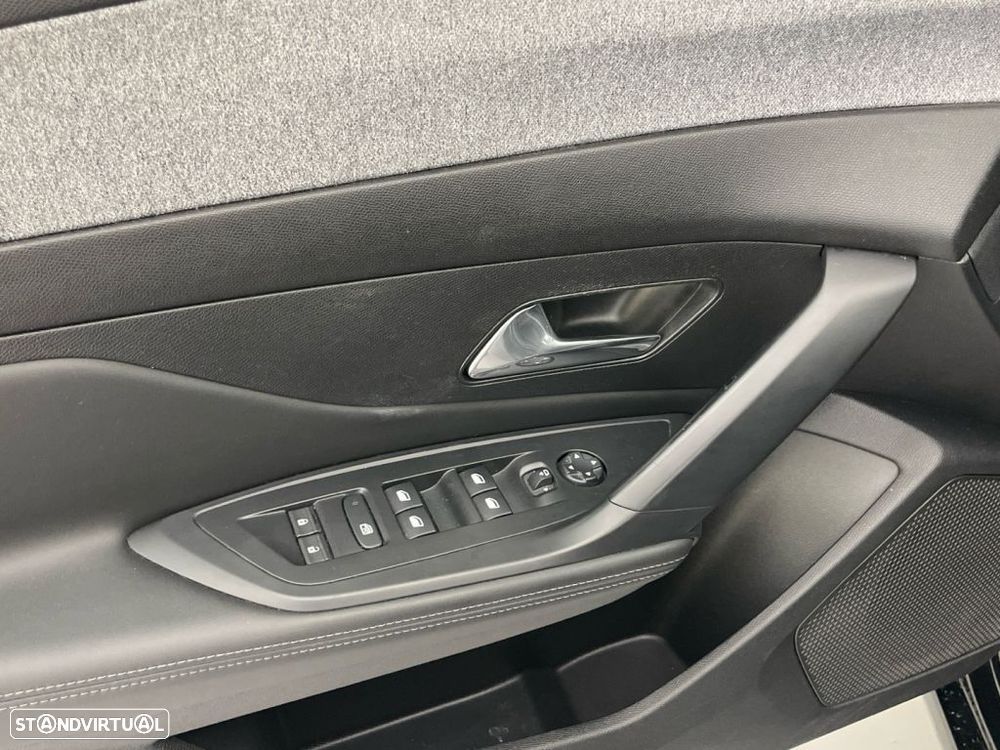 Peugeot 308 1.5 BlueHDi Allure EAT8 - 14