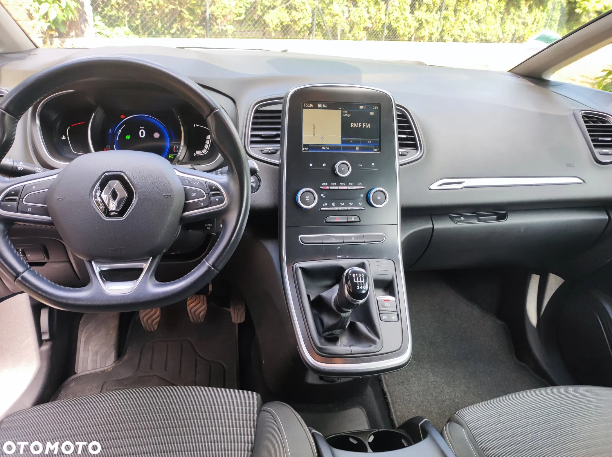 Renault Scenic ENERGY dCi 110 LIMITED - 11
