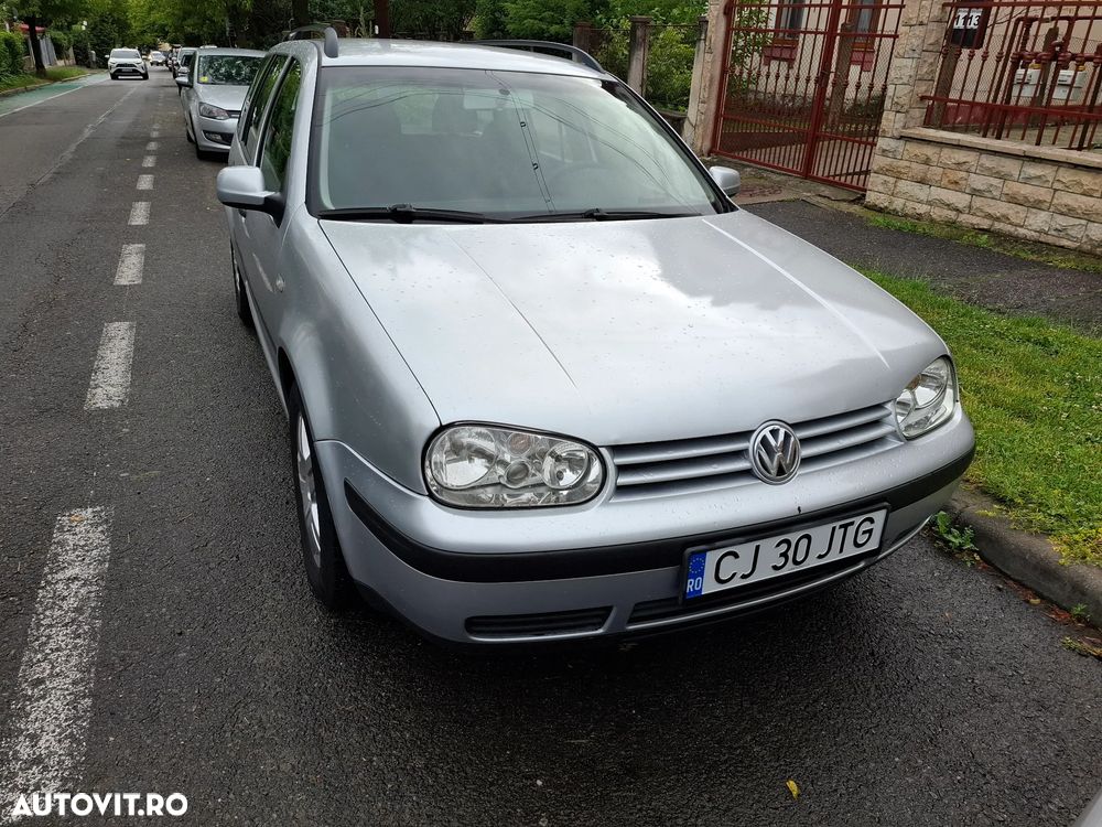 VOLKSWAGEN Golf 2002