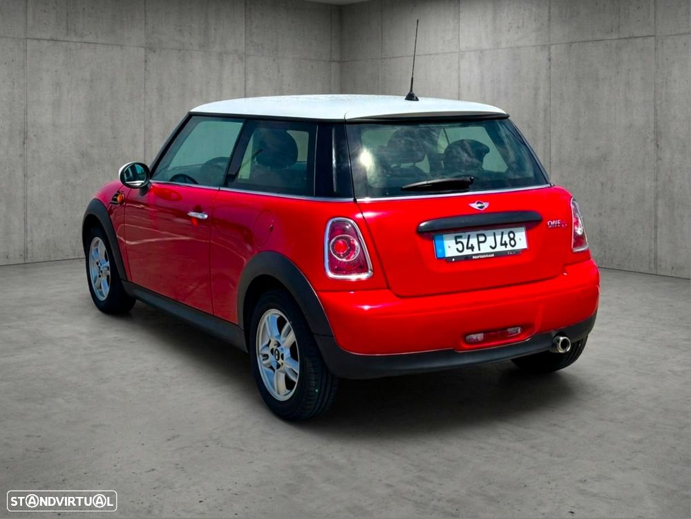 MINI 3 Portas One D - 7