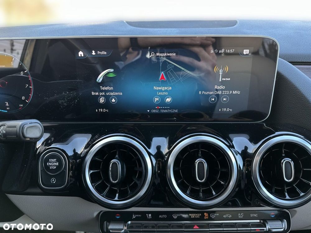 Mercedes-Benz GLA 200 Style - 20