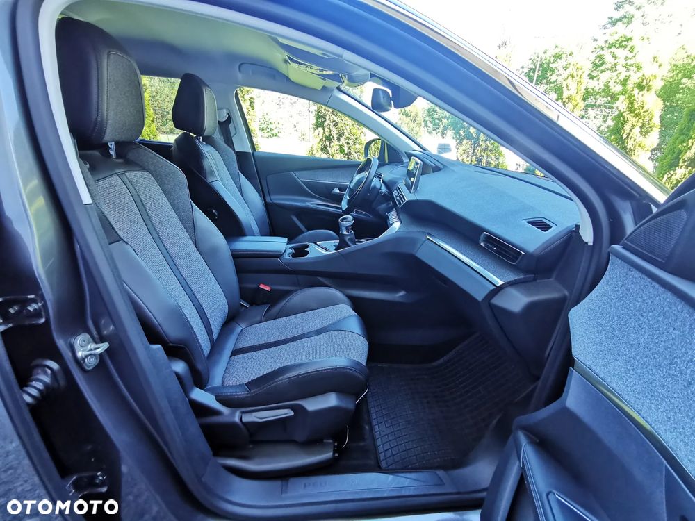 Peugeot 5008 1.5 BlueHDI Allure S&S - 15