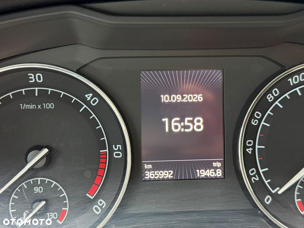 Skoda Superb 2.0 TDI Ambition DSG - 10