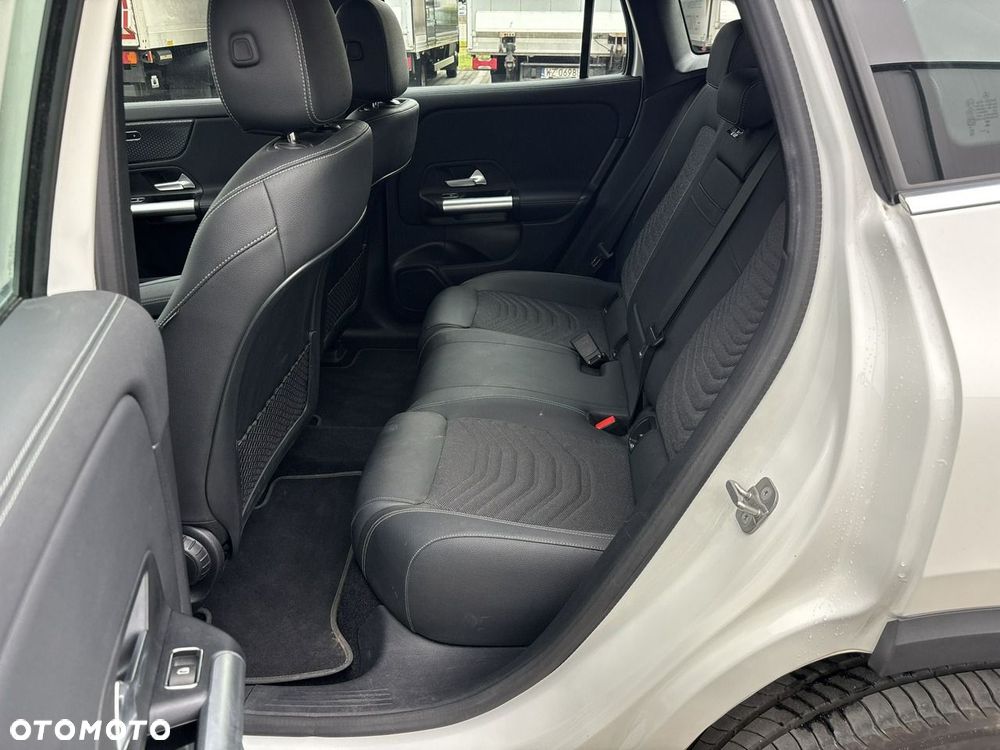Mercedes-Benz EQA 250+ 70.5kWh Progressive - 19