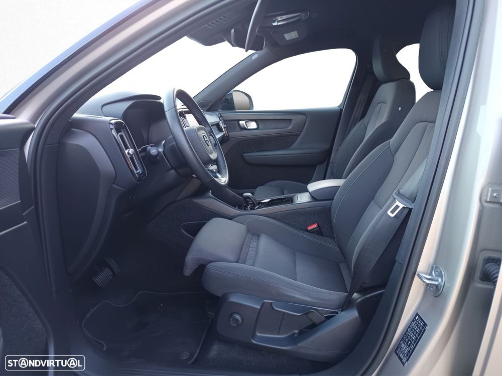 Volvo XC 40 Recharge Plus - 11