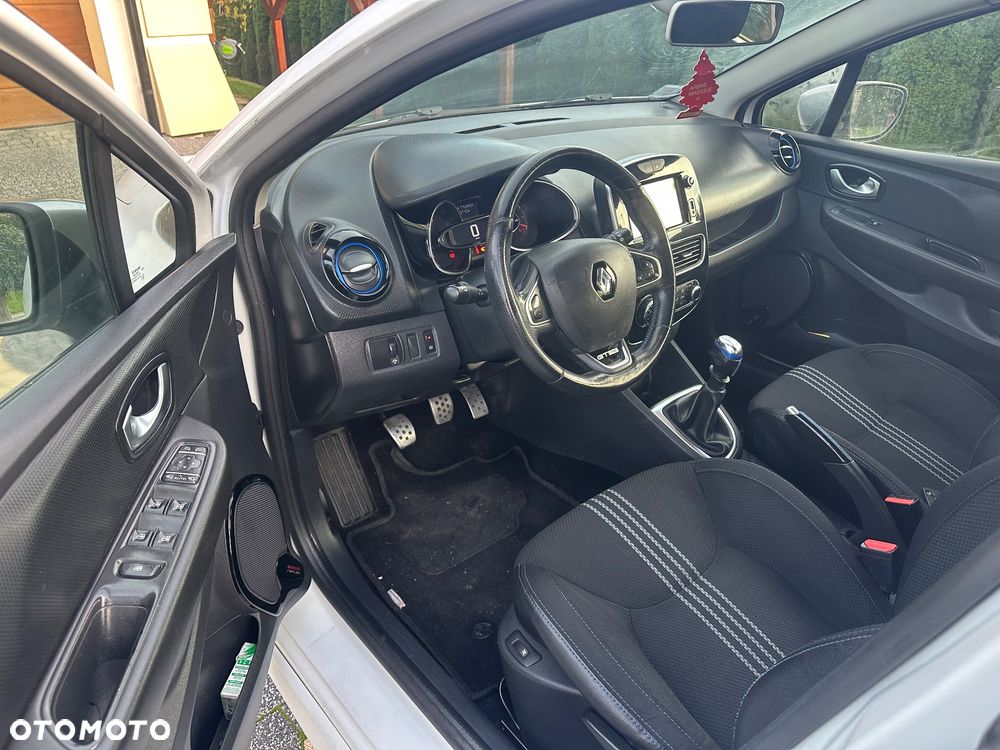 Renault Clio - 13