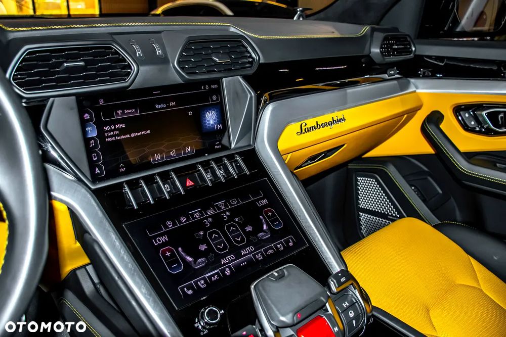 Lamborghini Urus Standard - 10