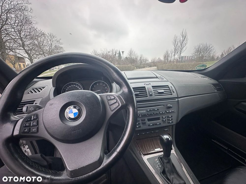 BMW X3 3.0i - 9