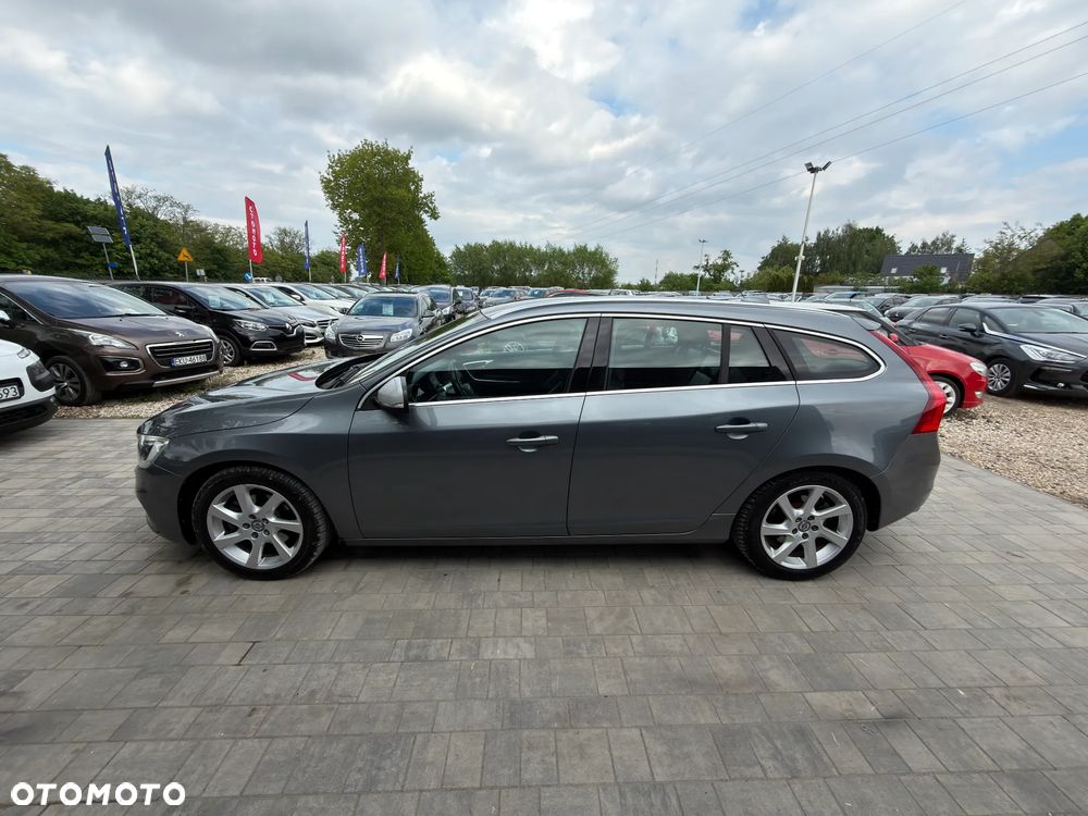 Volvo V60 D3 Drive-E R-Design Momentum - 13