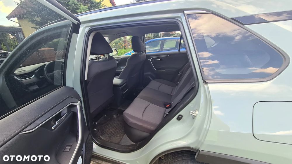 Toyota RAV4 - 7