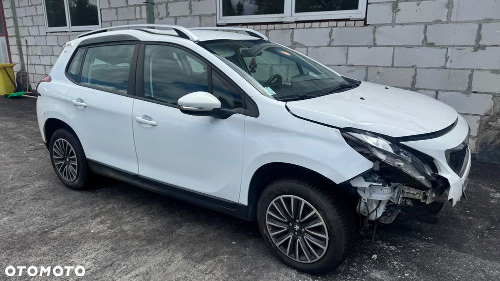Peugeot 2008 1.5 BlueHDi Allure S&S - 3