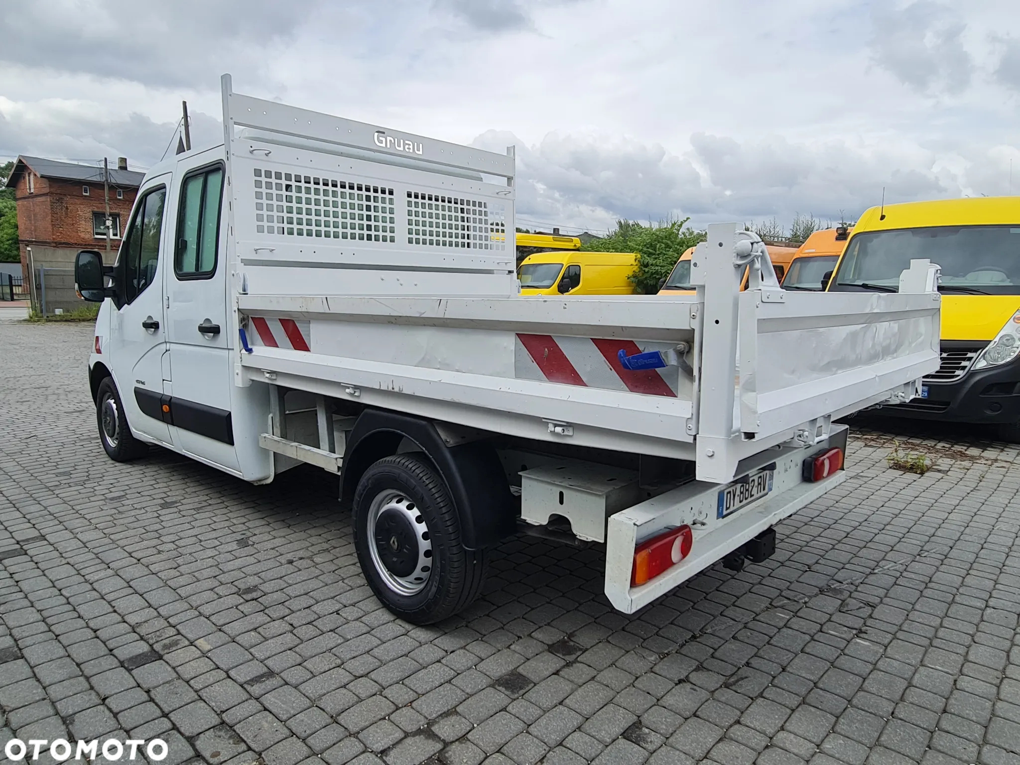Renault Master Wywrotka 2016 r. Klima Brygadówka LIFT - 16