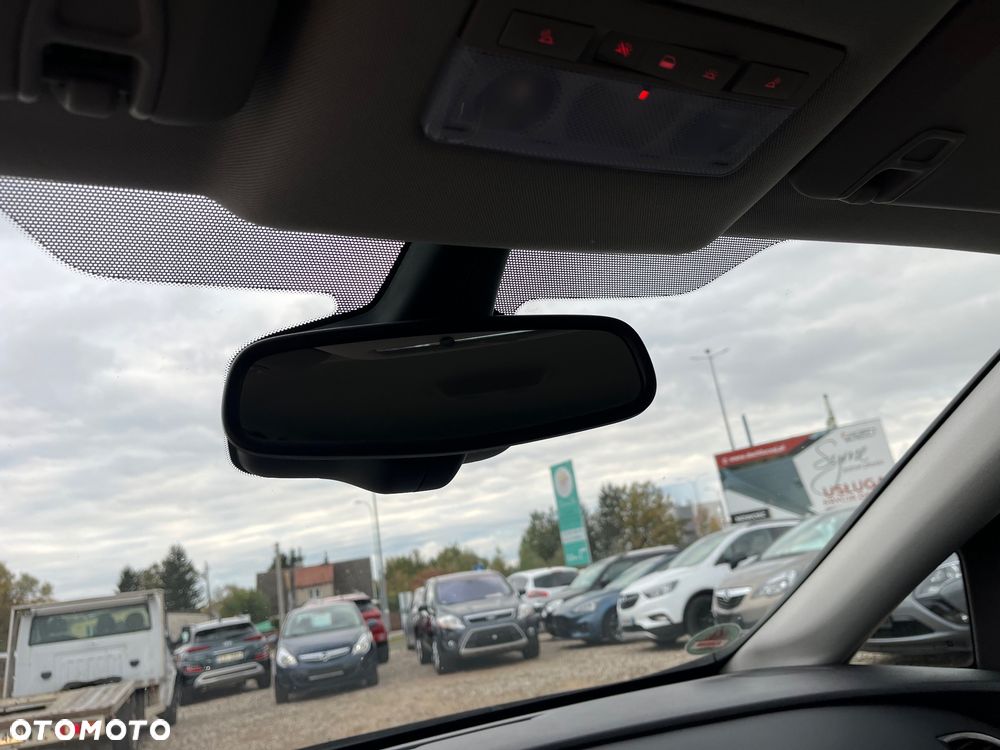Opel Astra 1.4 Turbo Sport - 19